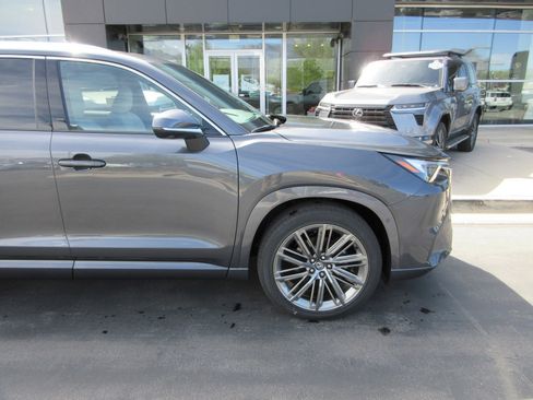 New 2026 Lexus TX 350 AWD image 12