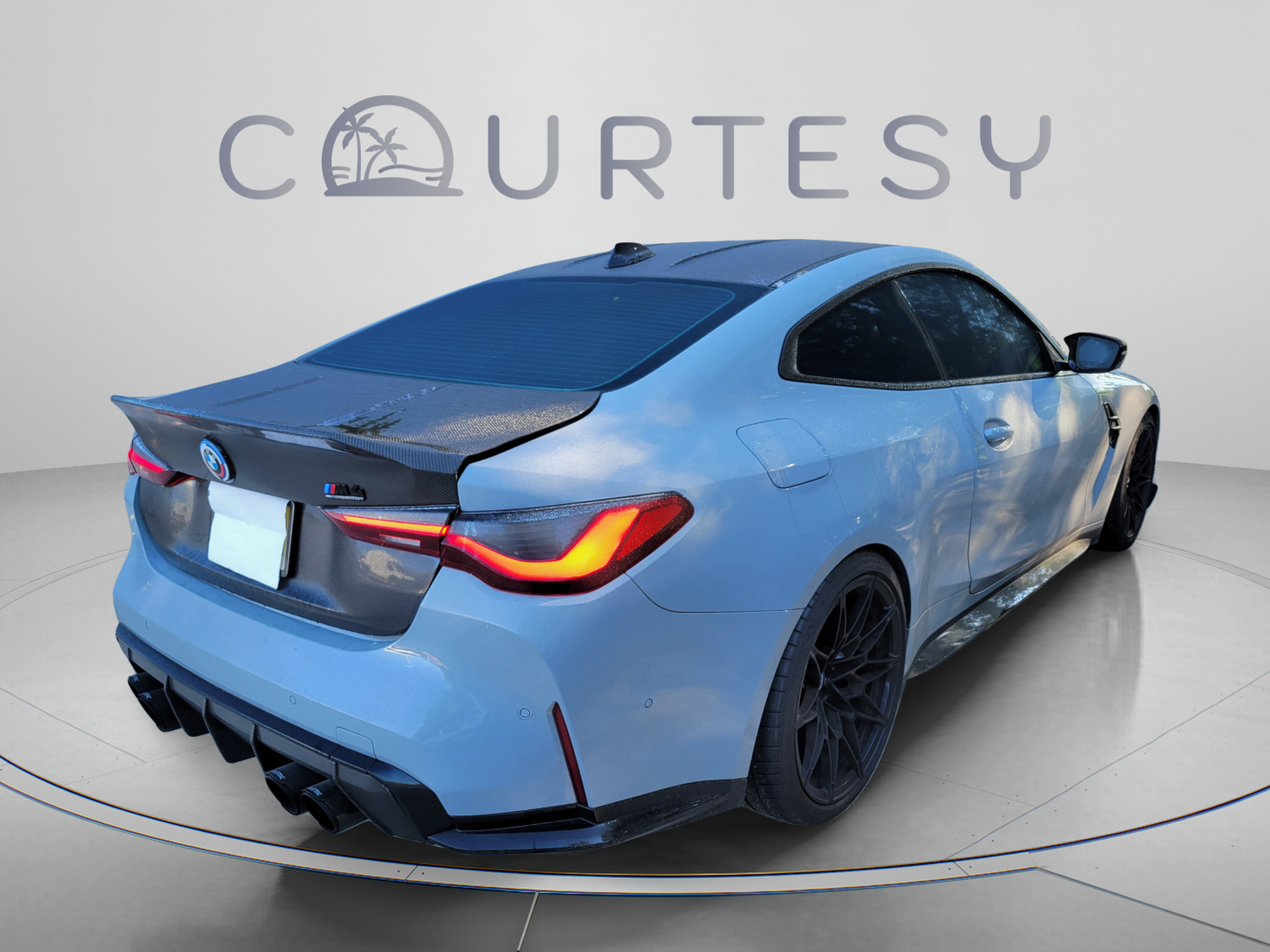 Used 2023 BMW M4 Competition w/ Parking Assistance Package RWD image 3