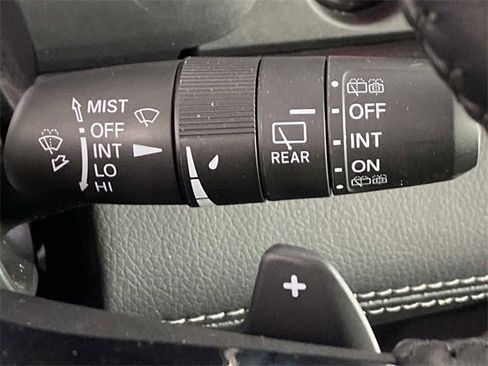 Used 2025 Honda Pilot EX-L image 19