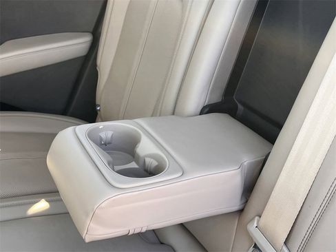 Used 2021 Lincoln Nautilus Reserve w/ Equipment Group 201A image 18