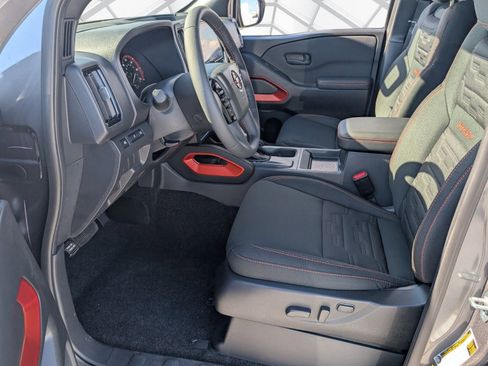 New 2026 Nissan Frontier Pro-X image 5
