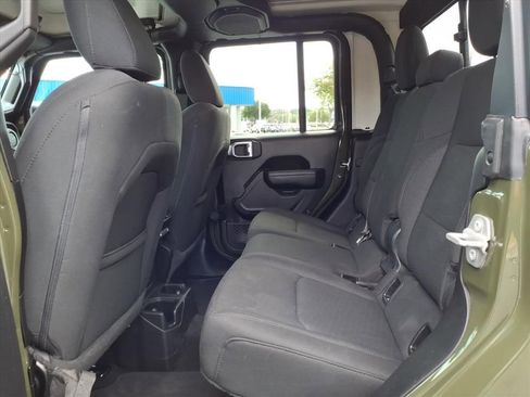 Used 2023 Jeep Gladiator Willys image 17