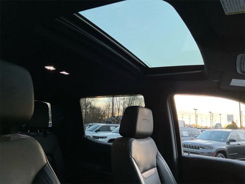 Used 2021 GMC Sierra 1500 AT4 w/ AT4 Premium Package image 23