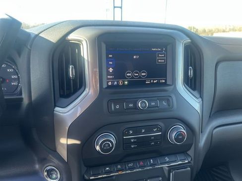 Used 2024 Chevrolet Silverado 1500 Custom Trail Boss w/ Dark Appearance Package image 13