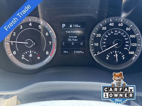 Used 2020 Hyundai Venue FWD image 5