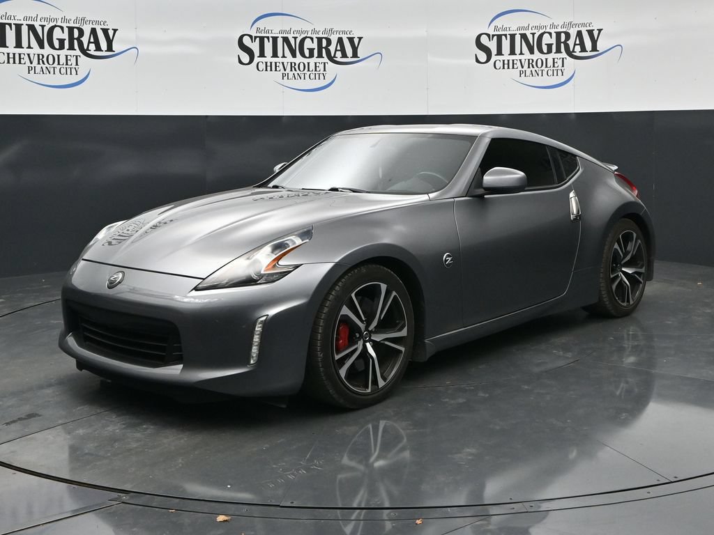 Used 2020 Nissan 370Z Touring Sport RWD image 3