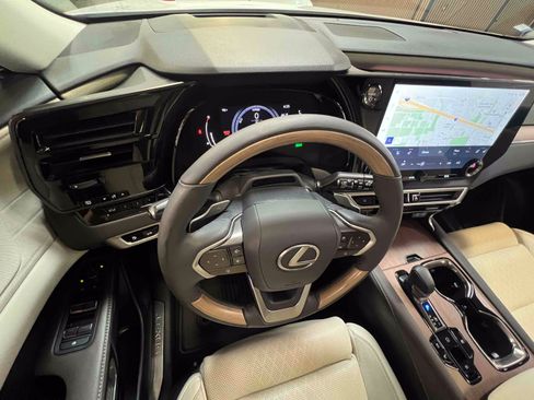 Used 2023 Lexus RX 350 w/ Cold Area Package AWD/4WD image 96