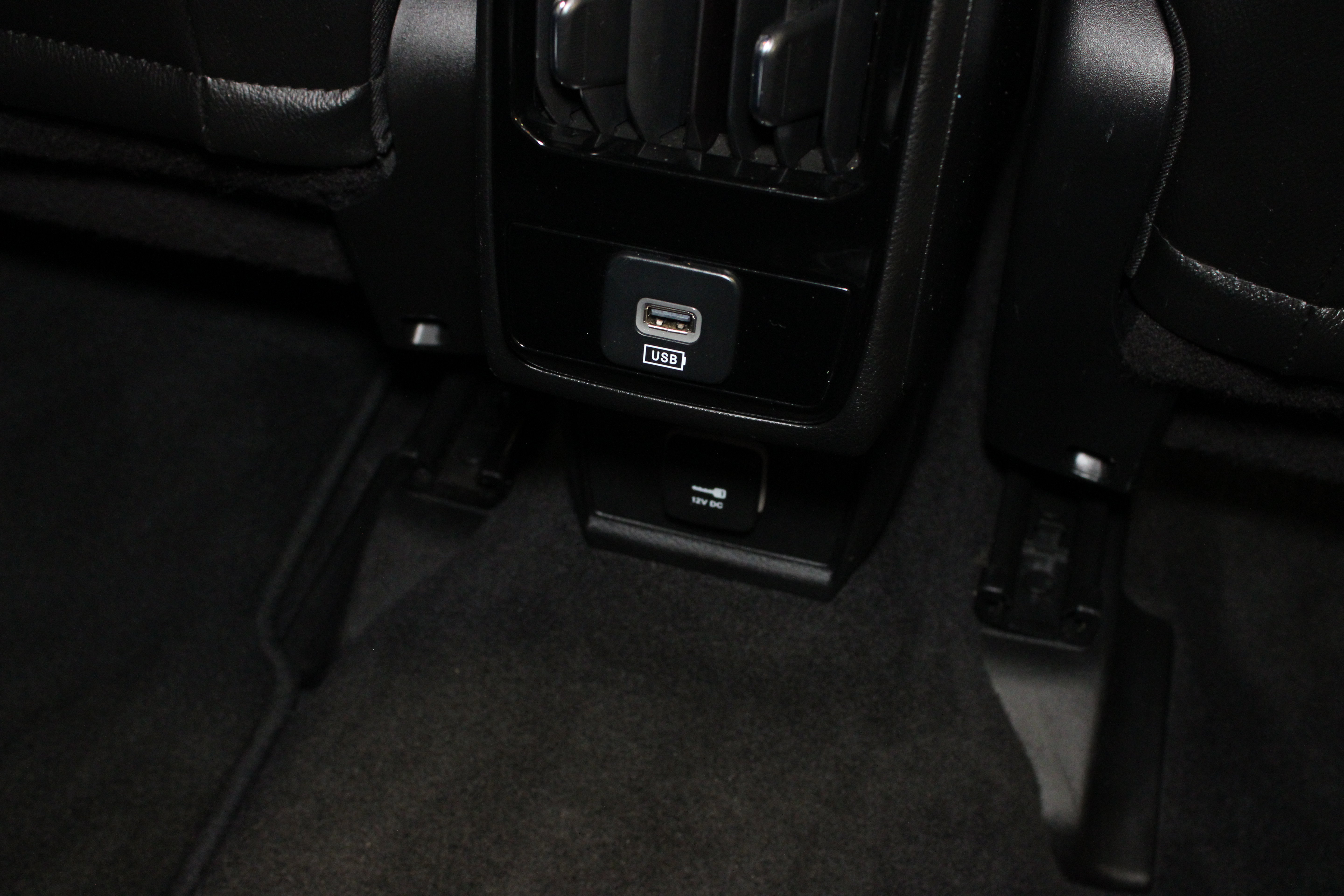Used 2024 Jeep Compass Latitude AWD/4WD image 15