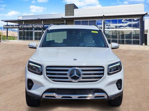 Used 2025 Mercedes-Benz GLB 250 GLB 250 image 2