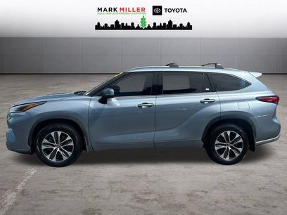 Used 2021 Toyota Highlander XLE