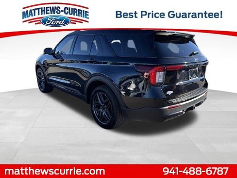 Certified 2025 Ford Explorer ST-Line w/ ST-Line Street Pack image 6