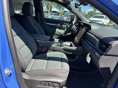 New 2026 GMC Terrain AT4 w/ Convenience Package III image 11