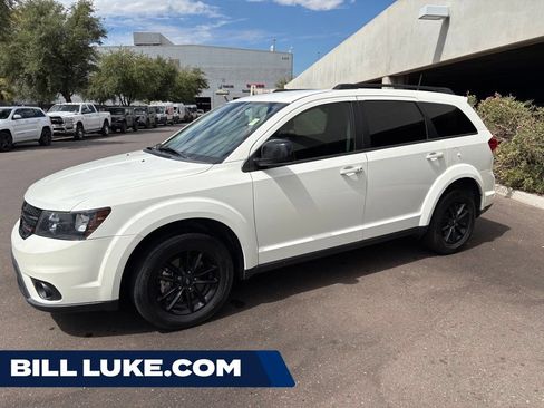 Used 2019 Dodge Journey SE w/ Connectivity Group FWD image 1