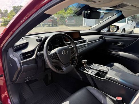Used 2019 Lexus ES 350 w/ Premium Package FWD image 5