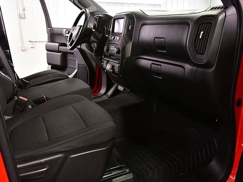 Used 2020 Chevrolet Silverado 1500 Custom Trail Boss w/ Custom Convenience Package image 29