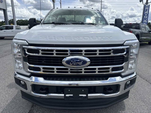 Used 2024 Ford F350 XL w/ XL Chrome Package AWD/4WD image 2