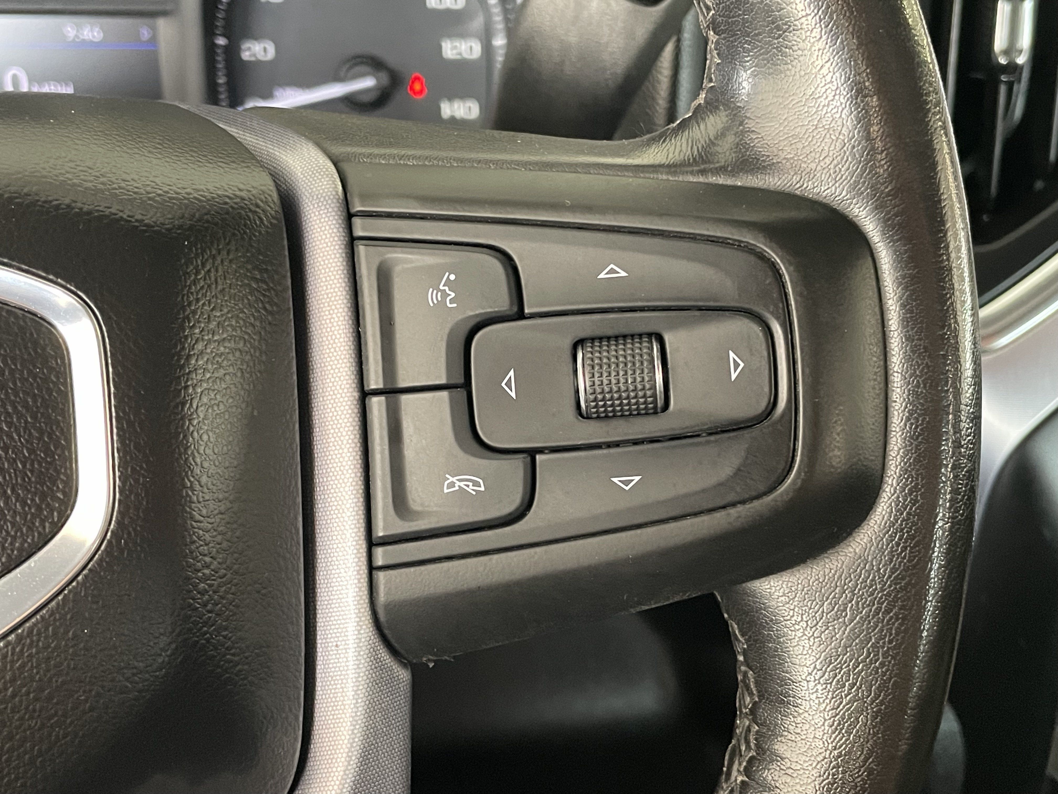 Used 2020 GMC Sierra 1500 SLE w/ SLE Value Package AWD/4WD image 32