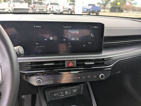 Certified 2025 Kia K5 GT w/ GT1 Package image 16