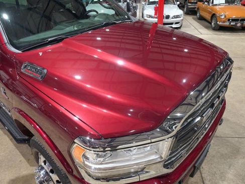 Used 2024 RAM 3500 Limited AWD/4WD image 18