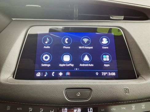 Used 2019 Cadillac XT4 Premium Luxury image 18