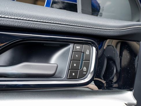 Certified 2024 Porsche Panamera 4 AWD/4WD image 32