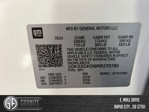 Used 2024 GMC Yukon XL SLT w/ SLT Luxury Package image 28