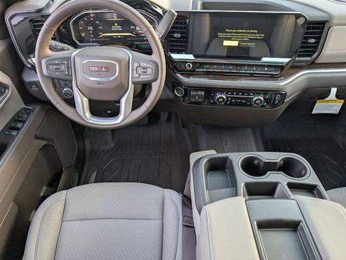 New 2026 GMC Sierra 1500 SLE AWD/4WD image 9