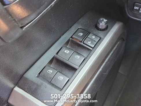 Used 2022 Toyota Tacoma SR5 AWD/4WD image 25