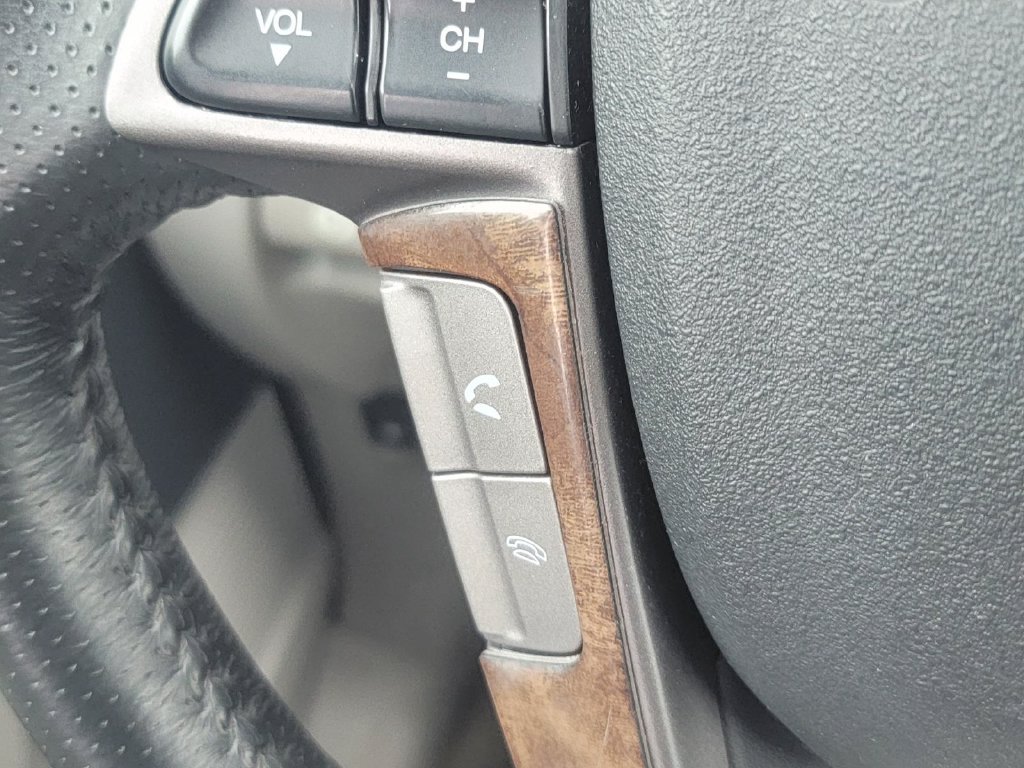 Used 2015 Honda Pilot Touring image 25