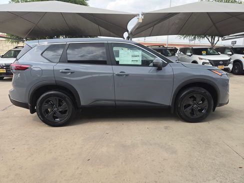 New 2026 Nissan Rogue SV FWD image 2