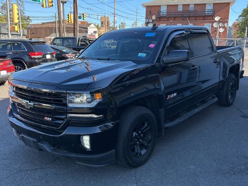 Used 2017 Chevrolet Silverado 1500 LTZ Z71 w/ LTZ Plus Package image 3
