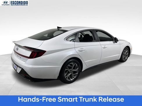 Certified 2022 Hyundai Sonata SEL w/ Winter Weather Package FWD image 6