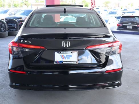 Used 2023 Honda Civic EX image 8