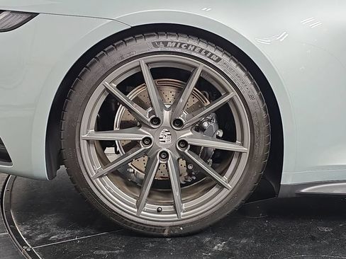 Certified 2024 Porsche 911 Carrera T RWD image 39