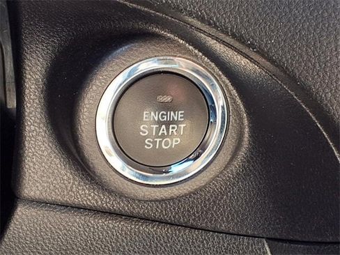 Used 2024 Subaru Ascent Premium w/ Convenience Package image 16