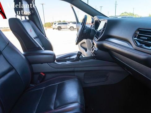 Used 2024 Dodge Durango GT RWD image 10