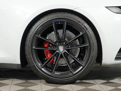 Used 2022 Porsche 911 Carrera RWD image 23