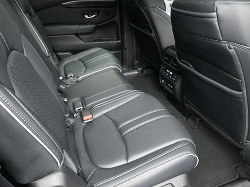 Used 2023 Honda Pilot Elite image 23
