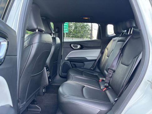 Used 2025 Jeep Compass Limited AWD/4WD image 27