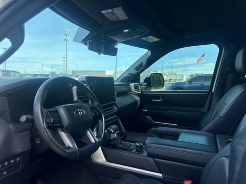 Used 2024 Toyota Tundra Platinum AWD/4WD image 9