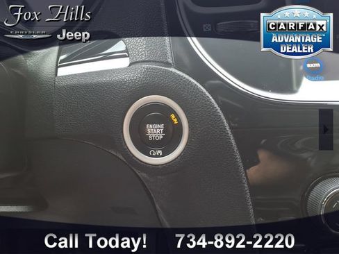 Used 2018 Chrysler 300 S AWD/4WD image 23