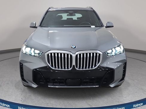 Used 2026 BMW X5 xDrive40i w/ M Sport Package AWD/4WD image 3