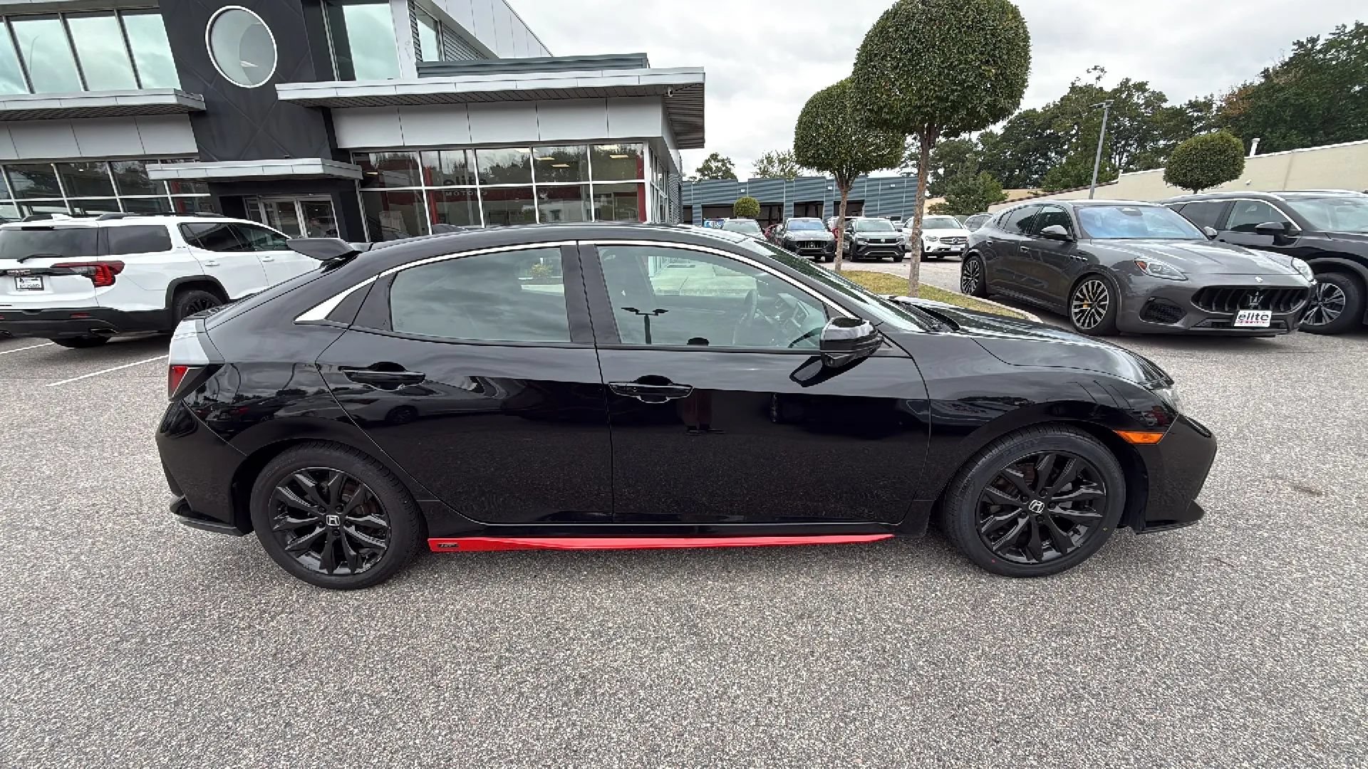 Used 2018 Honda Civic EX image 8