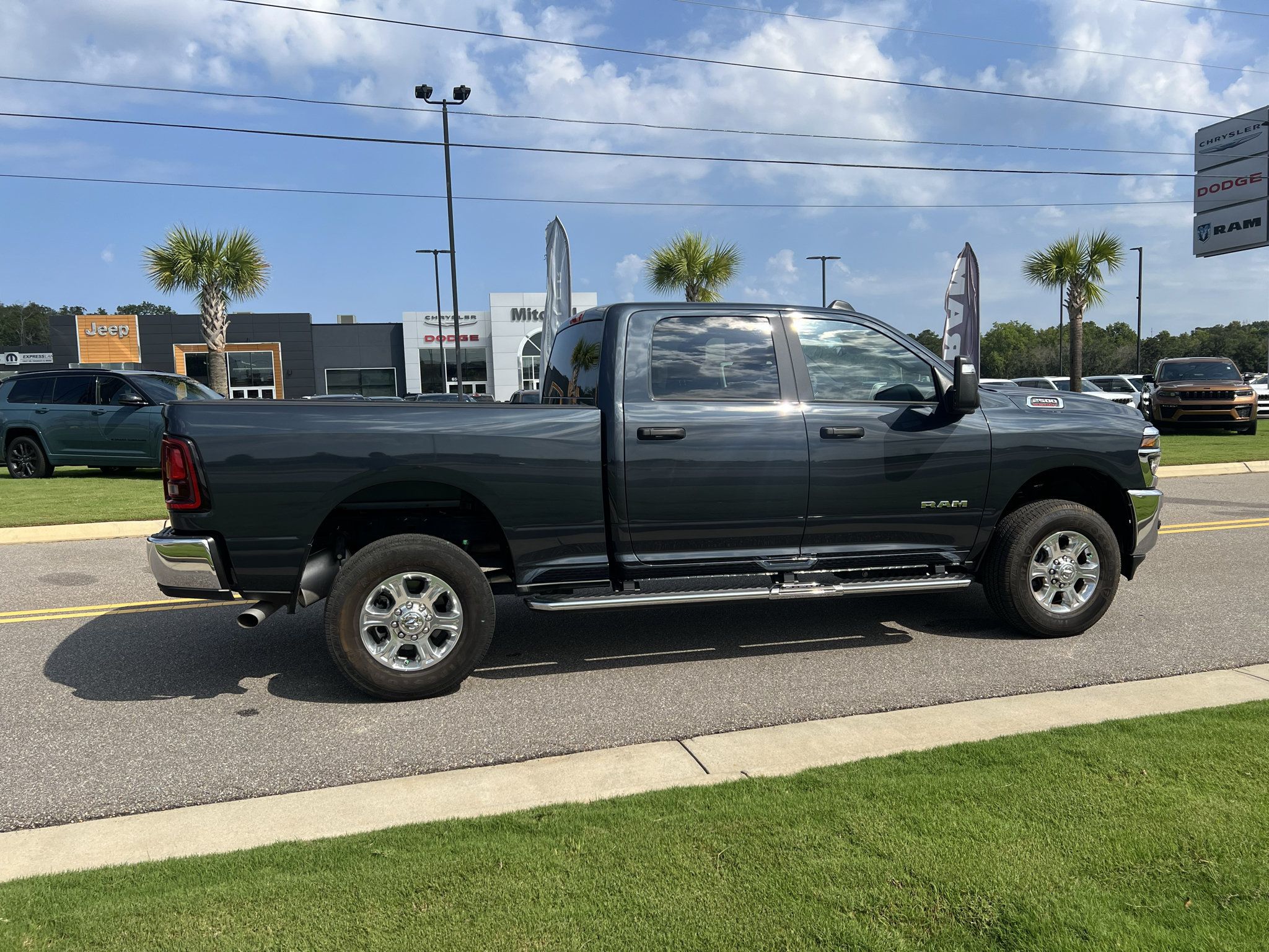 Certified 2026 RAM 2500 Big Horn AWD/4WD image 3