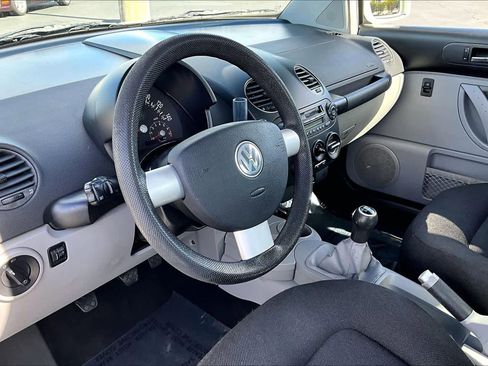 Used 2003 Volkswagen Beetle GL image 15