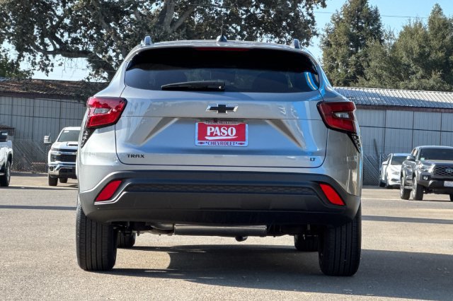 New 2026 Chevrolet Trax LT w/ Driver Confidence Package FWD image 8