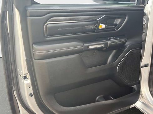 Used 2022 RAM 1500 Limited w/ Body Color Bumper Group AWD/4WD image 11