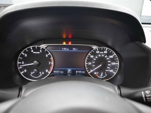 Used 2024 Nissan Altima 2.5 SV image 12