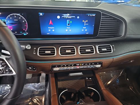 Used 2024 Mercedes-Benz GLE 350 4MATIC image 22