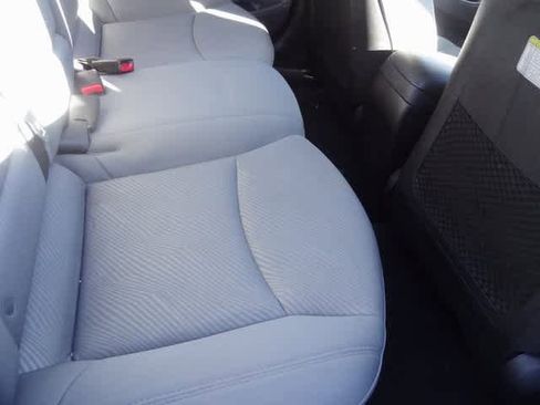 Used 2013 Hyundai Elantra GLS image 18